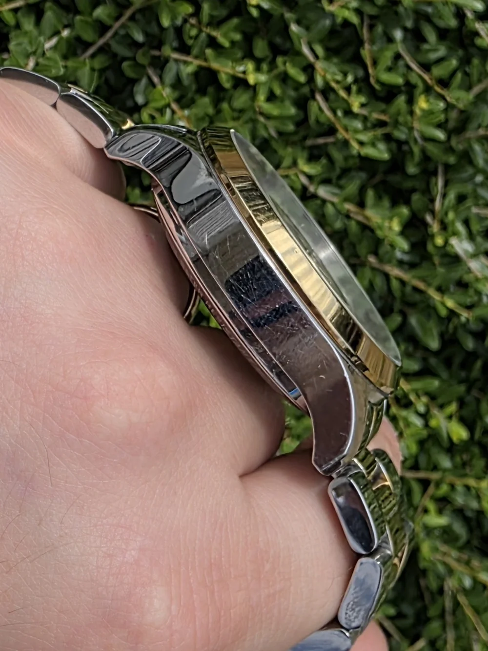 Invicta Disney Limited Edition Mickey Mouse Men's Watch Model 41365 Gold Silver